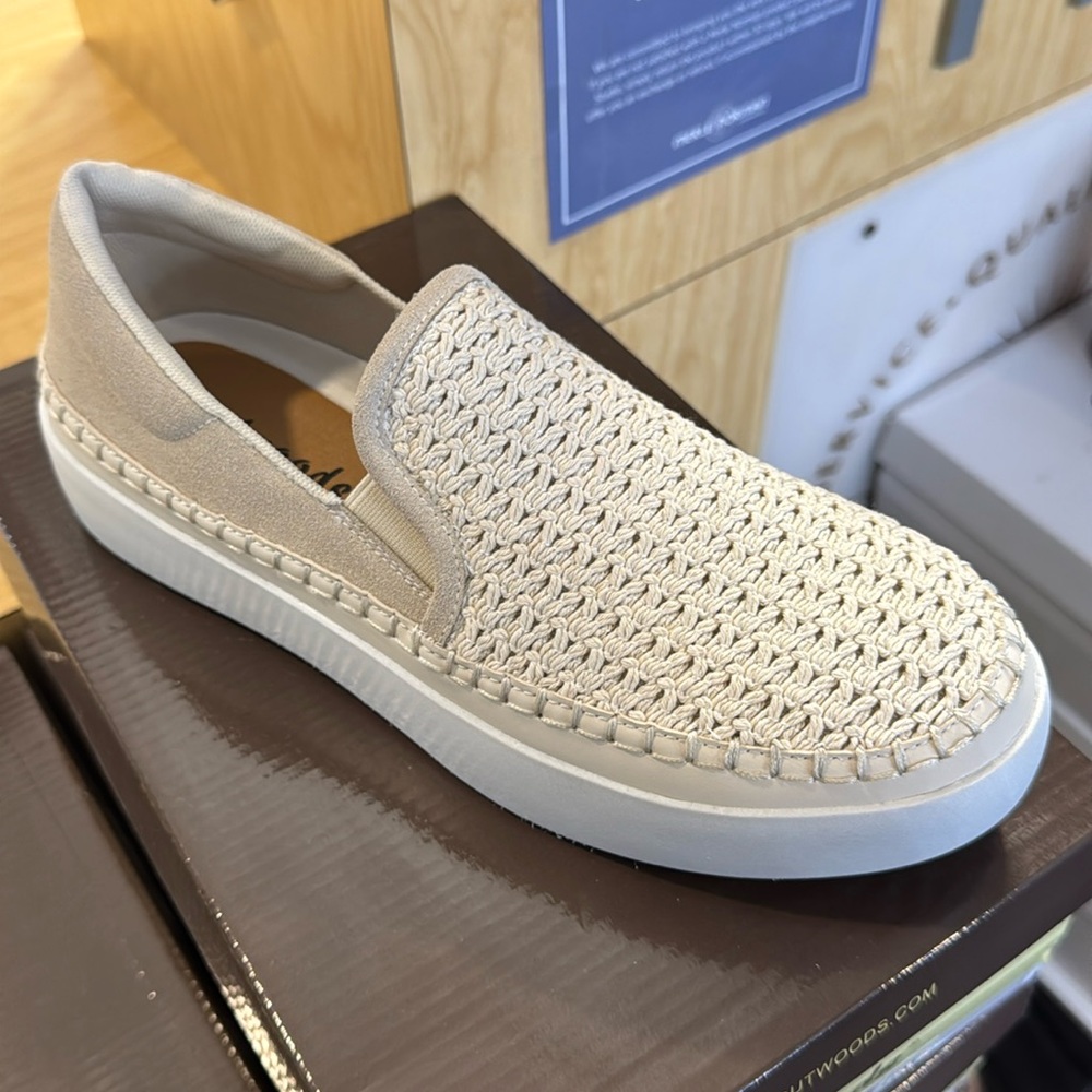 Outwoods slip on cream colored shoes